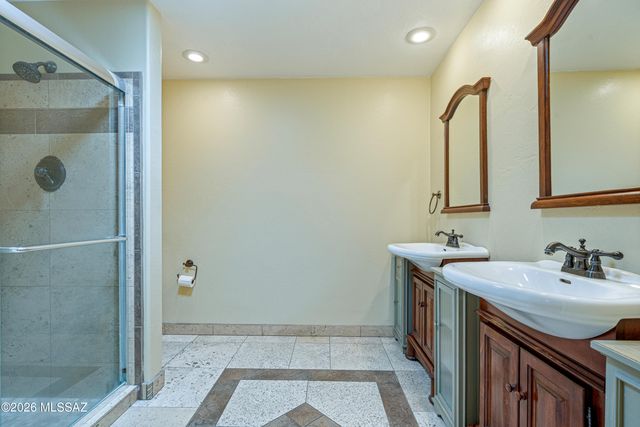 3524 E Calle Alarcon, Tucson, AZ 85716