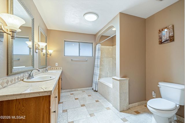3524 E Calle Alarcon, Tucson, AZ 85716