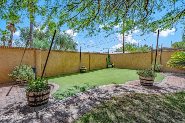 3524 E Calle Alarcon, Tucson, AZ 85716