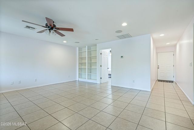 3524 E Calle Alarcon, Tucson, AZ 85716