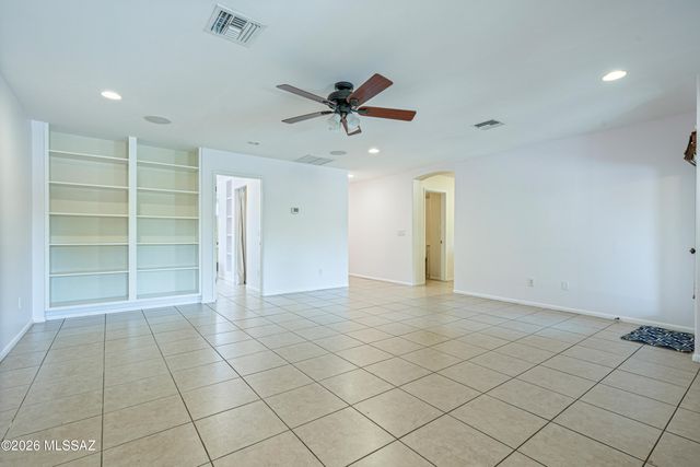 3524 E Calle Alarcon, Tucson, AZ 85716