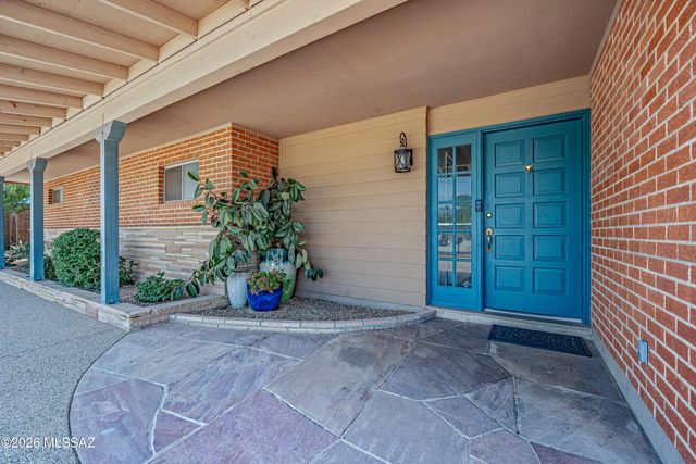 3524 E Calle Alarcon, Tucson, AZ 85716