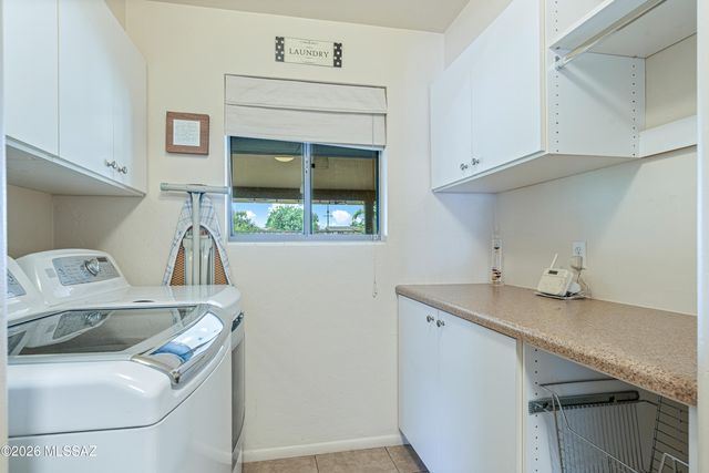 3524 E Calle Alarcon, Tucson, AZ 85716