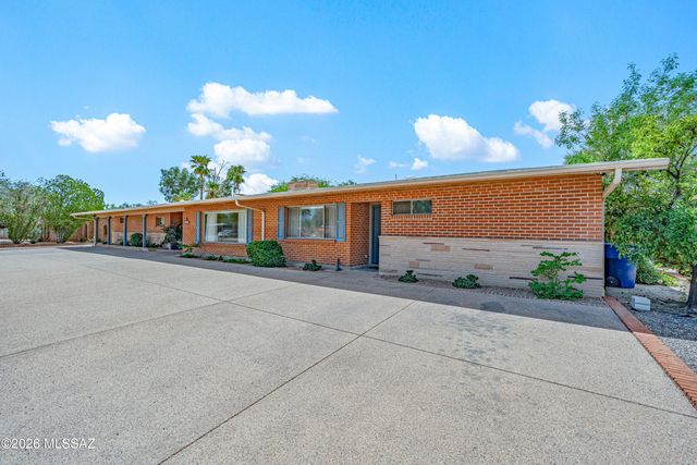 3524 E Calle Alarcon, Tucson, AZ 85716