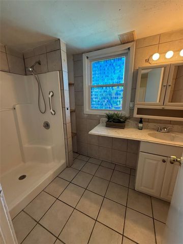 1415 Edgewood Drive, Richmond, TX 77406