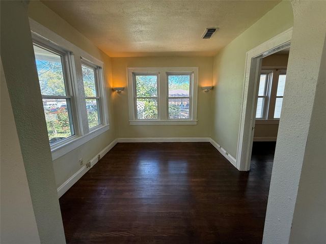 1415 Edgewood Drive, Richmond, TX 77406