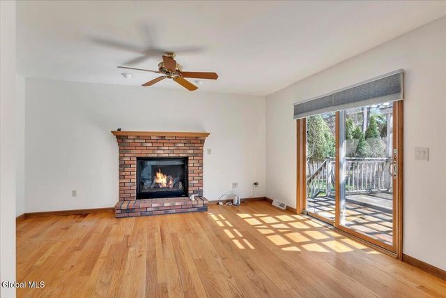 21 Frances Lane, Bethlehem, NY 12203