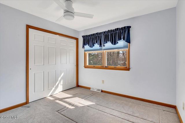 21 Frances Lane, Bethlehem, NY 12203
