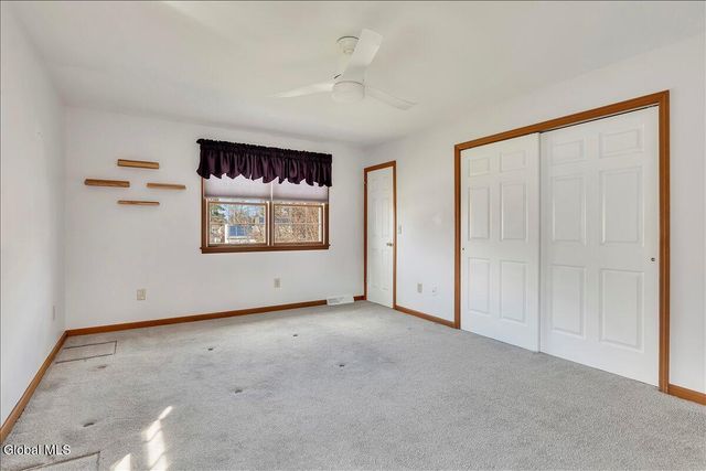 21 Frances Lane, Bethlehem, NY 12203