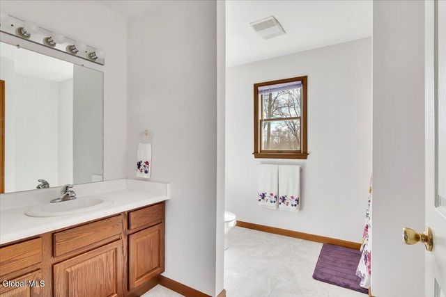 21 Frances Lane, Bethlehem, NY 12203