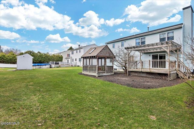 21 Frances Lane, Bethlehem, NY 12203
