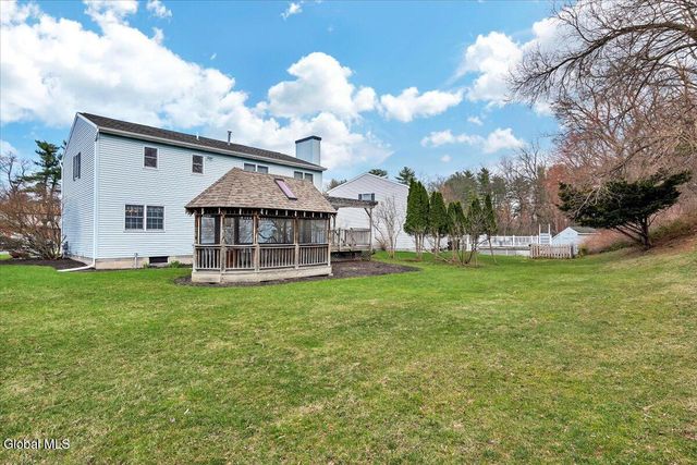 21 Frances Lane, Bethlehem, NY 12203