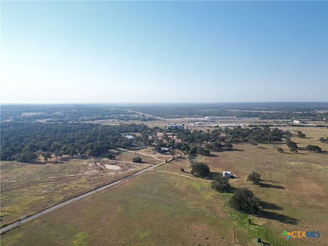 439 Arrow Lane, Luling, TX 78648