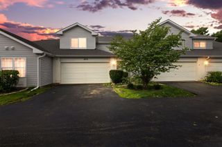 1653 Waterford Road, North Aurora, IL 60542