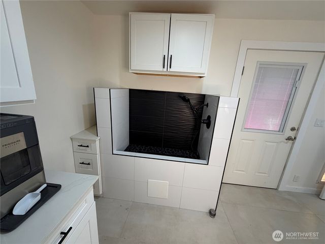 432 8th Street, Blaine, WA 98230