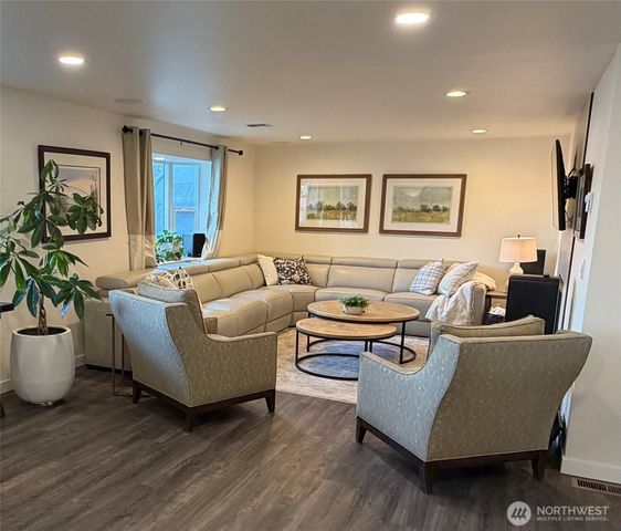 432 8th Street, Blaine, WA 98230