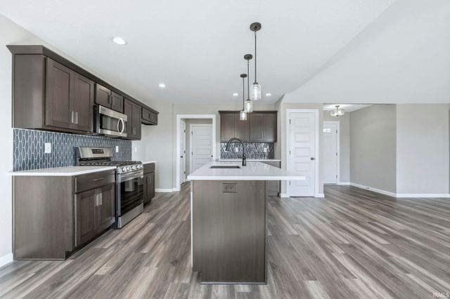 14111 Ascari Cove, Fort Wayne, IN 46818
