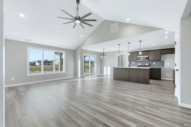 14111 Ascari Cove, Fort Wayne, IN 46818