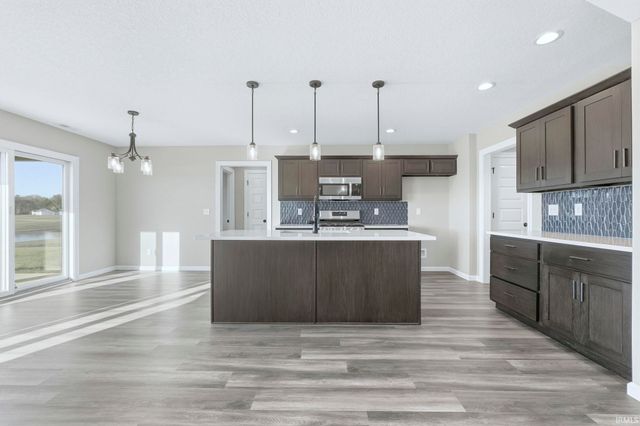 14111 Ascari Cove, Fort Wayne, IN 46818