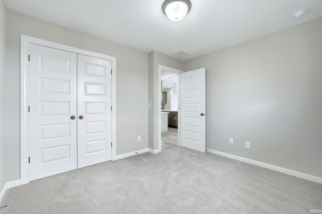 14111 Ascari Cove, Fort Wayne, IN 46818