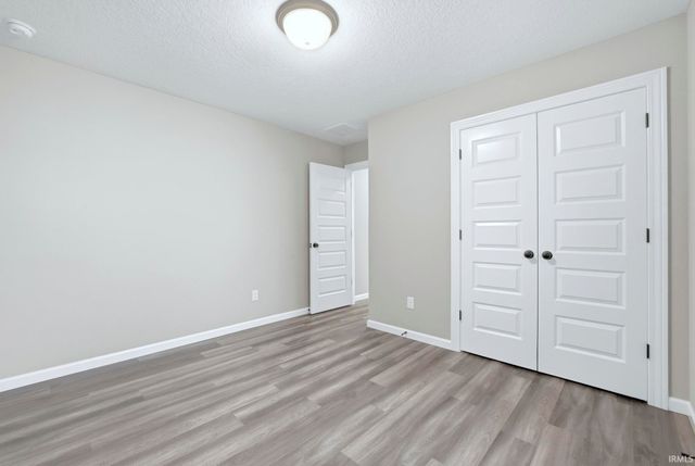 14111 Ascari Cove, Fort Wayne, IN 46818