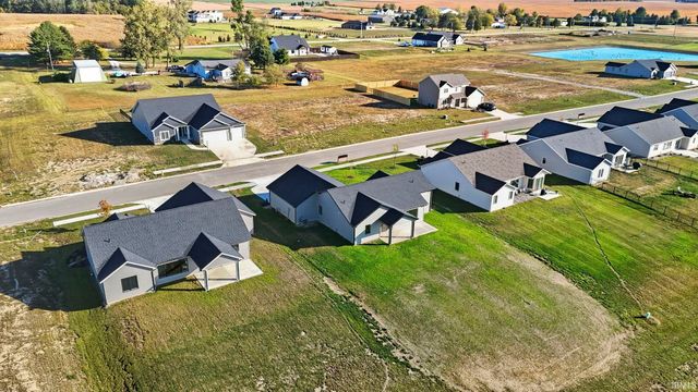 14111 Ascari Cove, Fort Wayne, IN 46818