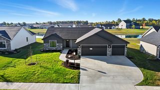 14111 Ascari Cove, Fort Wayne, IN 46818