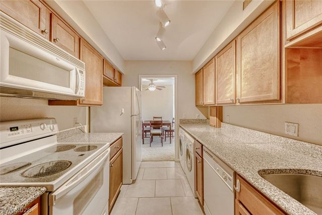 668 Oakmont Avenue 1706, Las Vegas, NV 89109