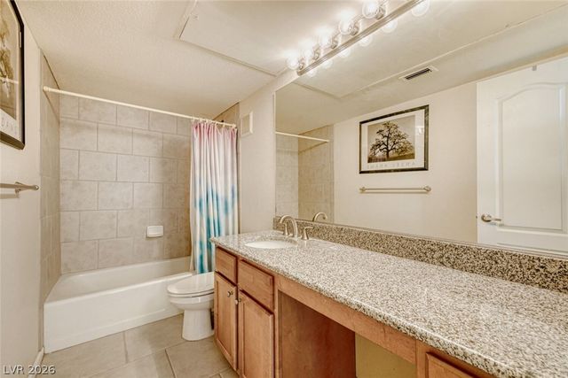 668 Oakmont Avenue 1706, Las Vegas, NV 89109