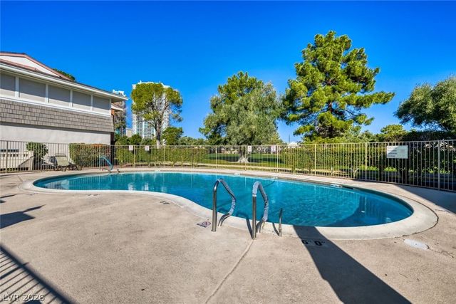 668 Oakmont Avenue 1706, Las Vegas, NV 89109