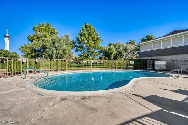 668 Oakmont Avenue 1706, Las Vegas, NV 89109