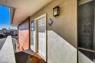 668 Oakmont Avenue 1706, Las Vegas, NV 89109