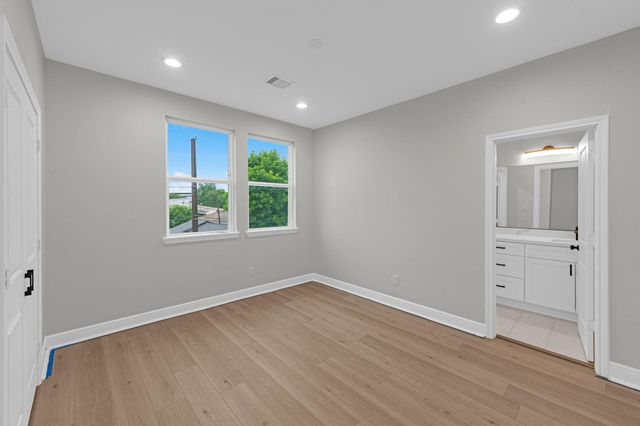 5020 Sayers Street, Houston, TX 77026