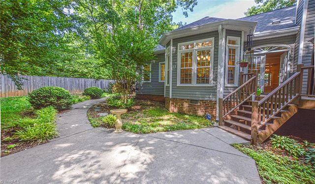 6880 Greenbrook Drive, Clemmons, NC 27012