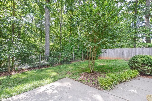 6880 Greenbrook Drive, Clemmons, NC 27012