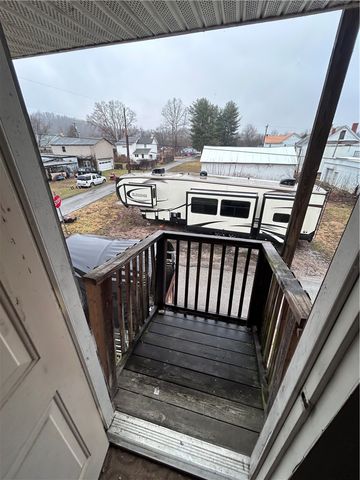 540 Center St, Clarksville, PA 15322