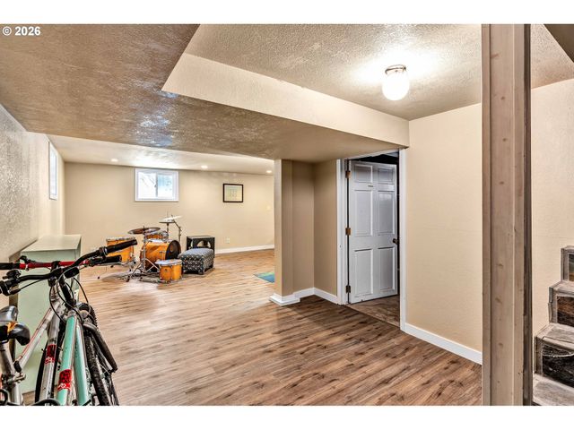 1815 Se ALDER St, Portland, OR 97214