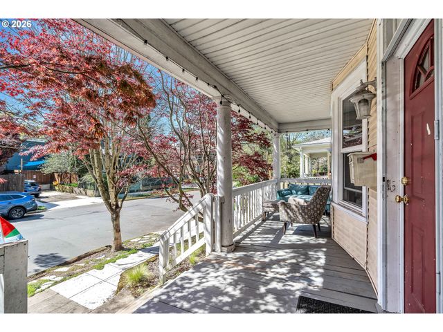 1815 Se ALDER St, Portland, OR 97214