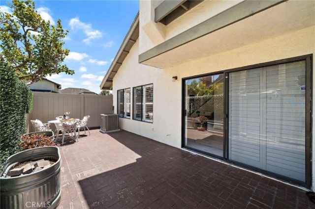 18134 Rustic Court, Fountain Valley, CA 92708