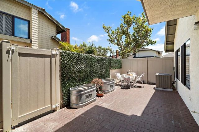 18134 Rustic Court, Fountain Valley, CA 92708