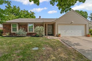 105 Clove Lane, Euless, TX 76039