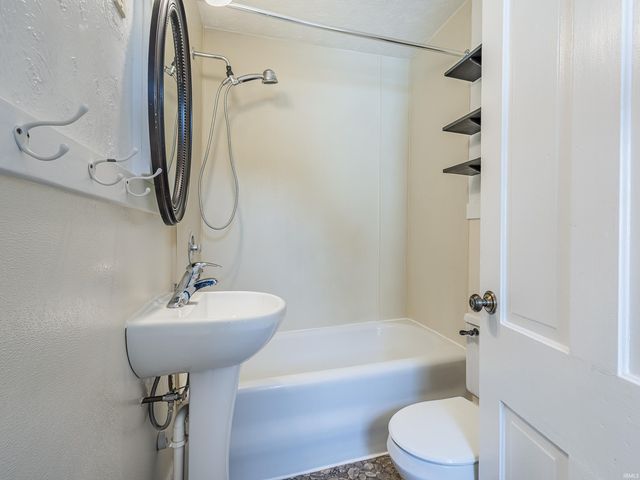 655 Irene Avenue, Fort Wayne, IN 46808