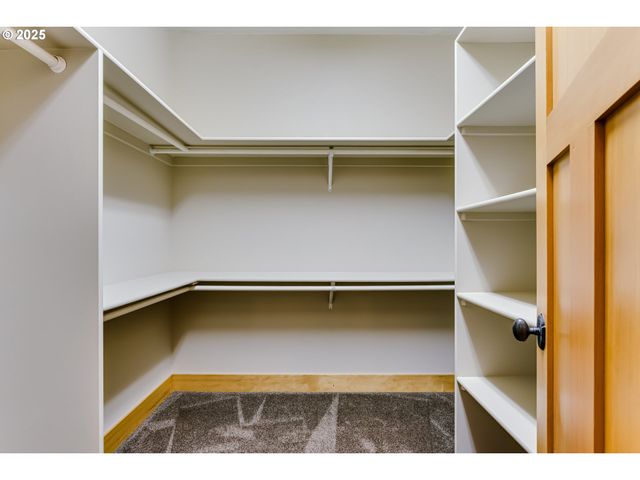 41925 DEERHORN Rd, Springfield, OR 97478