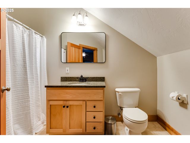 41925 DEERHORN Rd, Springfield, OR 97478