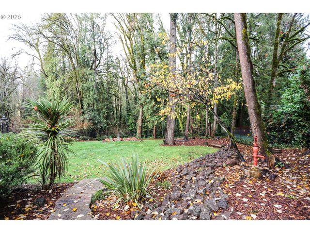 41925 DEERHORN Rd, Springfield, OR 97478