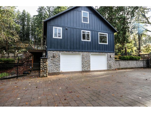 41925 DEERHORN Rd, Springfield, OR 97478