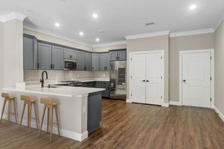 10100 S Willow Street # 314, Manchester, NH 03103