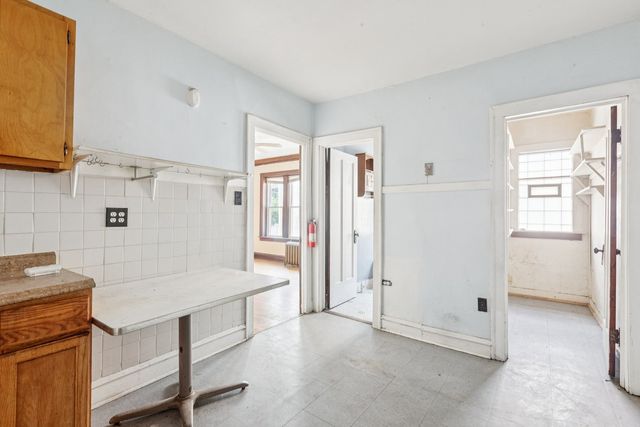 7111 S Emerald Avenue, Chicago, IL 60621