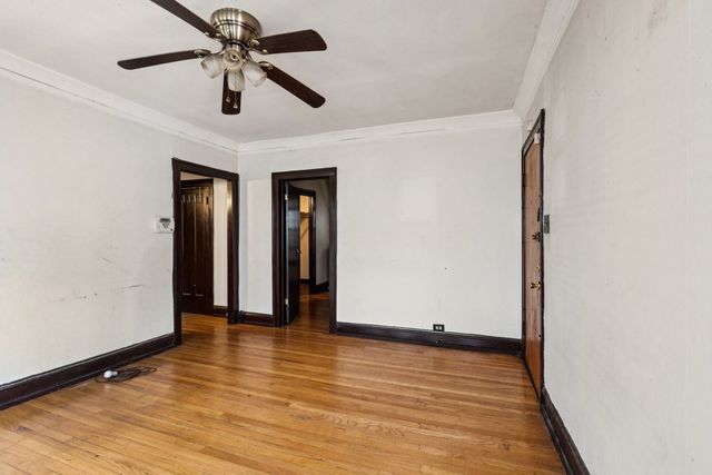 7111 S Emerald Avenue, Chicago, IL 60621