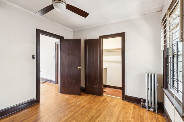 7111 S Emerald Avenue, Chicago, IL 60621
